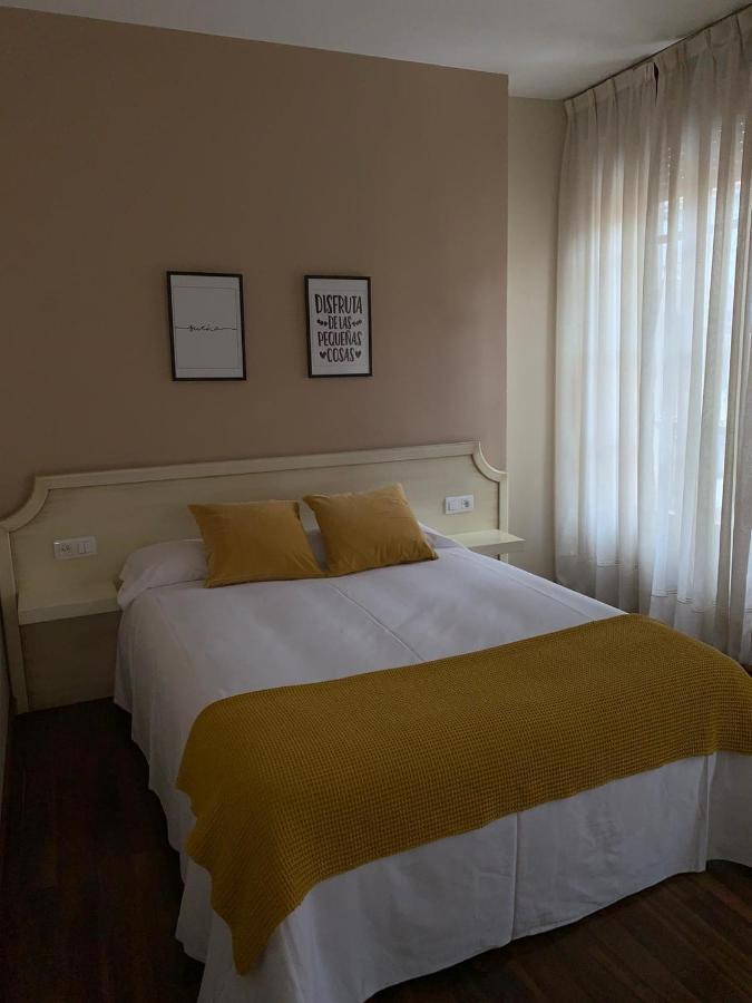 Hotel Los Robles Onís المظهر الخارجي الصورة